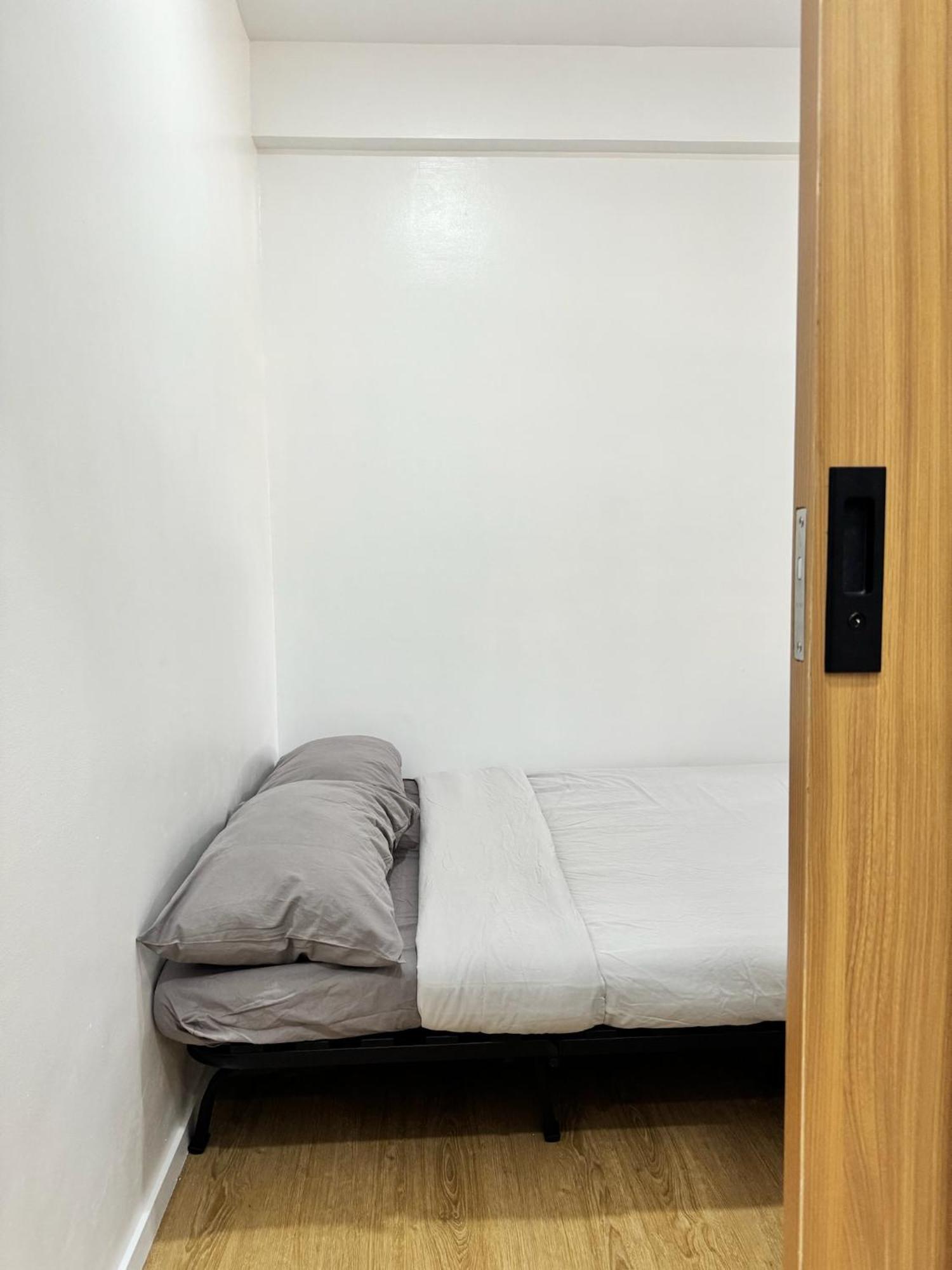 Stylish Staycation Near Bgc W/ Cinema Manila