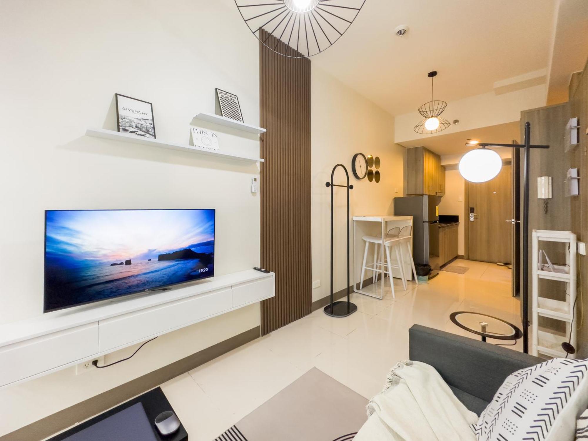 Gemstonebr In Smdc Coast Residences