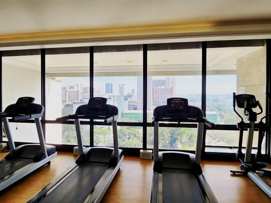 Enjoy Bay Sunset & Skyline 1br W/ Balcony * Manila