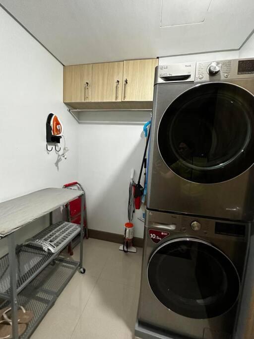 S Residences 2bedroom W/ Balcony At Entertainment Pasay Apartment