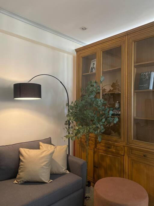 Bgc Stays+free Pool&gym Access,200 Mbps Apartment Manila