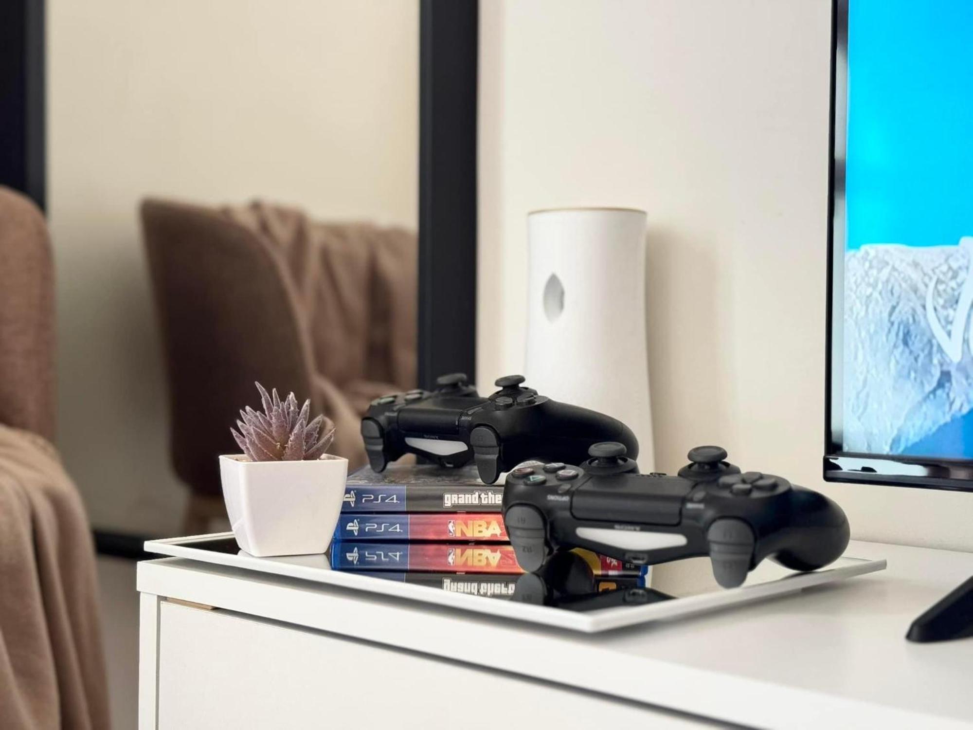 Camari Mandaluyong Staycation 2 With Ps4, 400mbps Wifi, Pool, Netflix Near Mrt Boni, Bgc, Megamall, Makati Apartment *