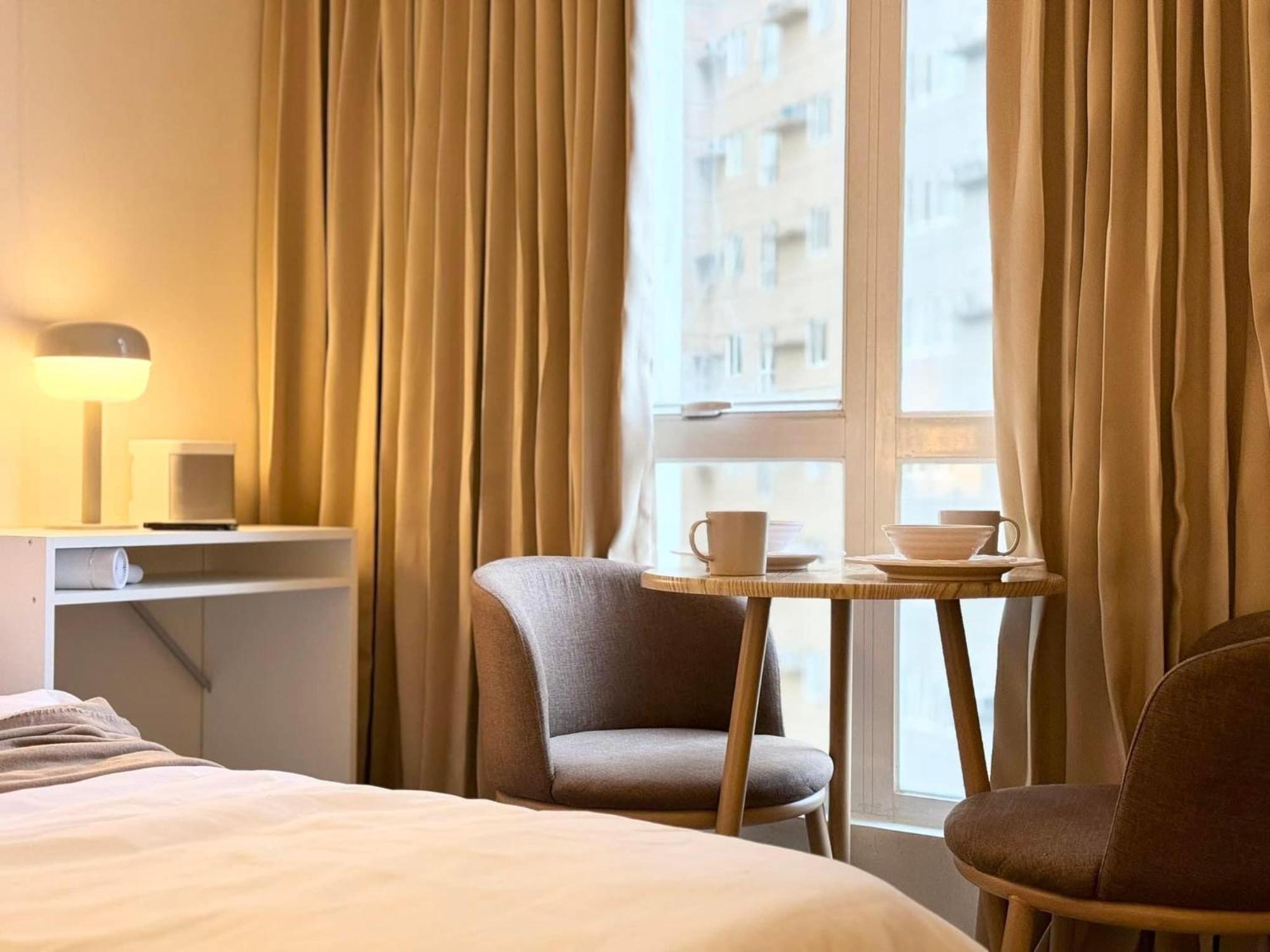 Camari Mandaluyong Staycation 2 With Ps4, 400mbps Wifi, Pool, Netflix Near Mrt Boni, Bgc, Megamall, Makati Manila