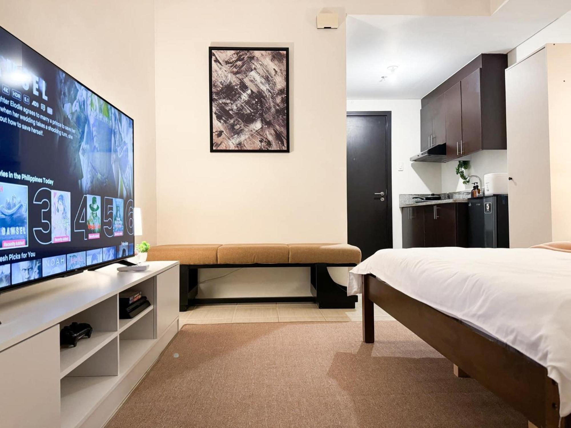 Camari Mandaluyong Staycation 2 With Ps4, 400mbps Wifi, Pool, Netflix Near Mrt Boni, Bgc, Megamall, Makati * Manila