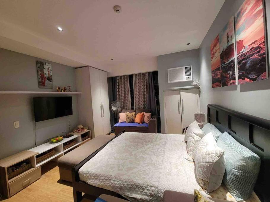 Bright Comfy W/wifi Near Makati/manila/philippines * Manila