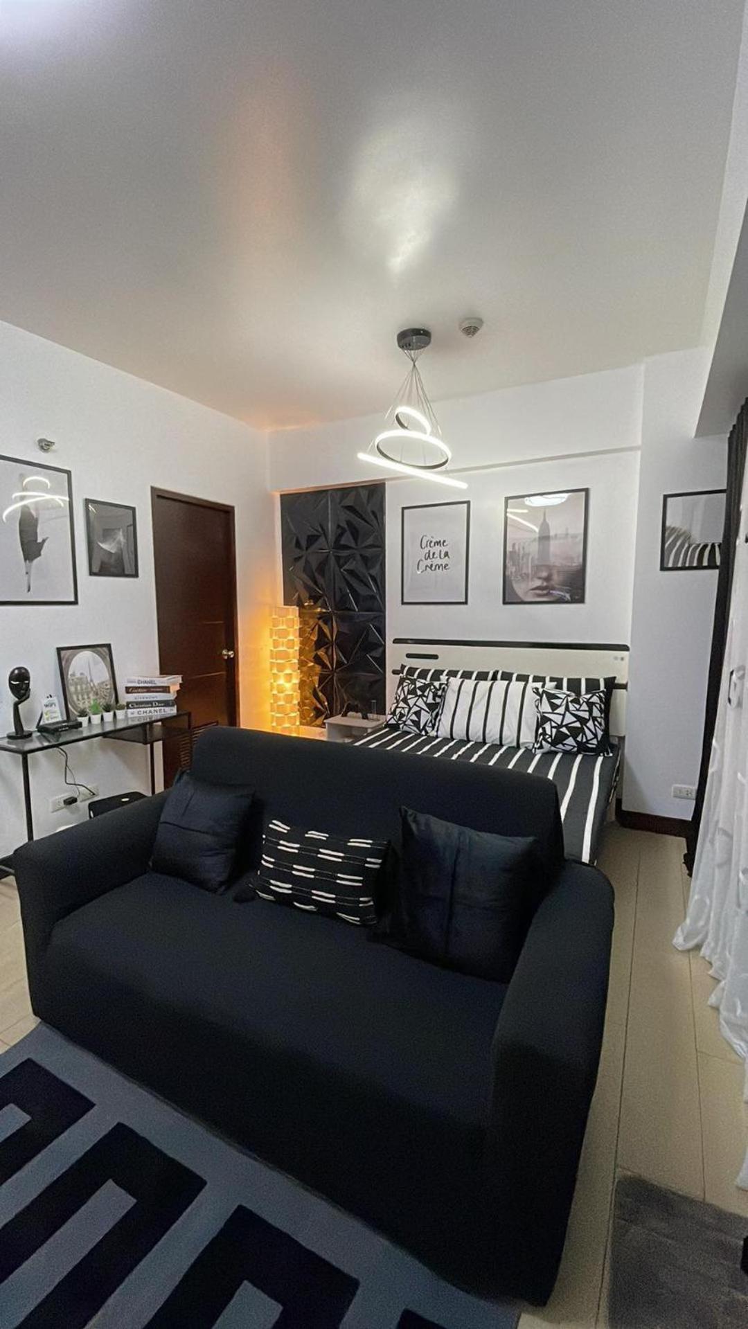 Econo Two Palm Tree Apartment *