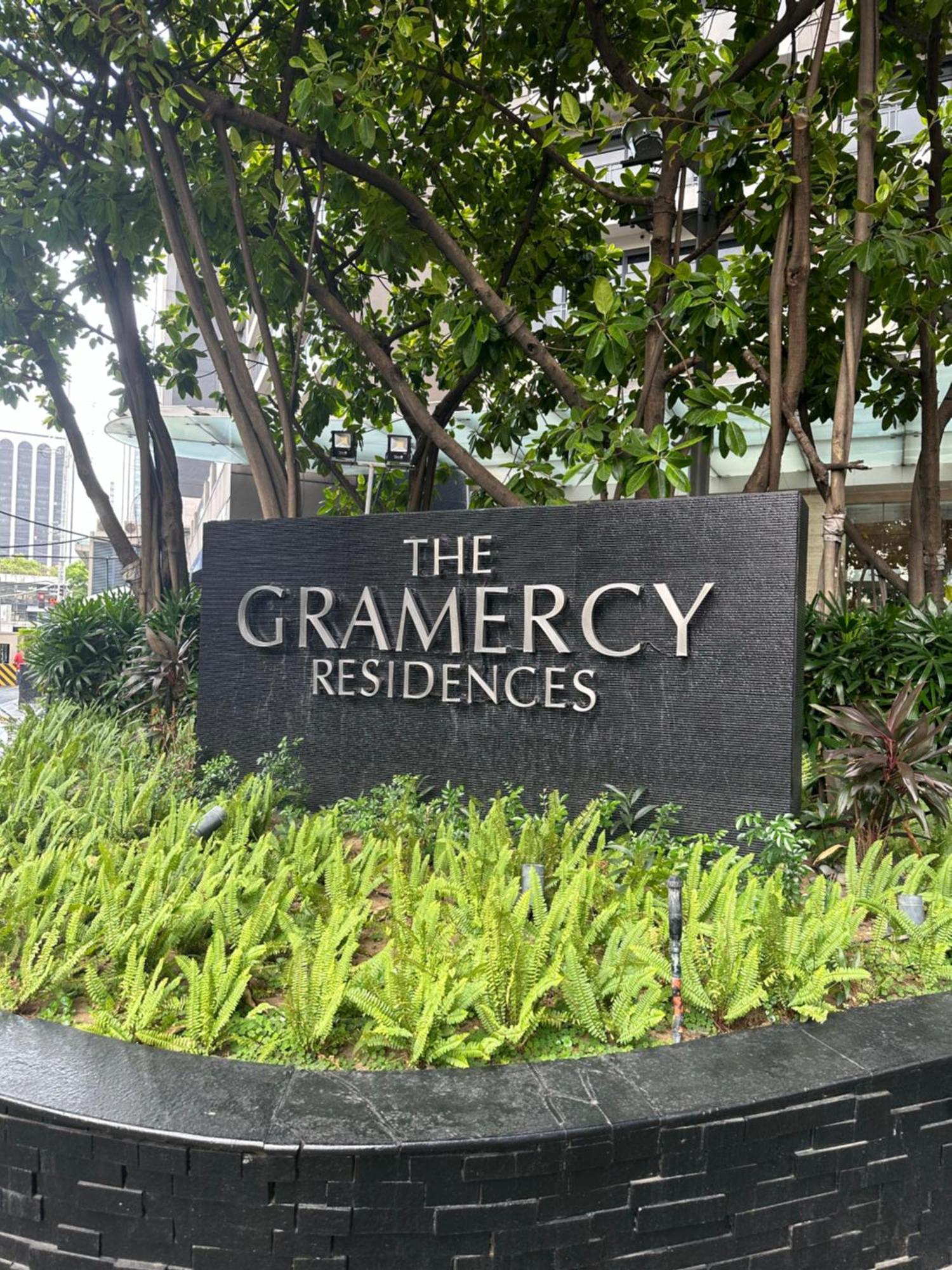 Private Studio In Gramercy, Poblacion Apartment