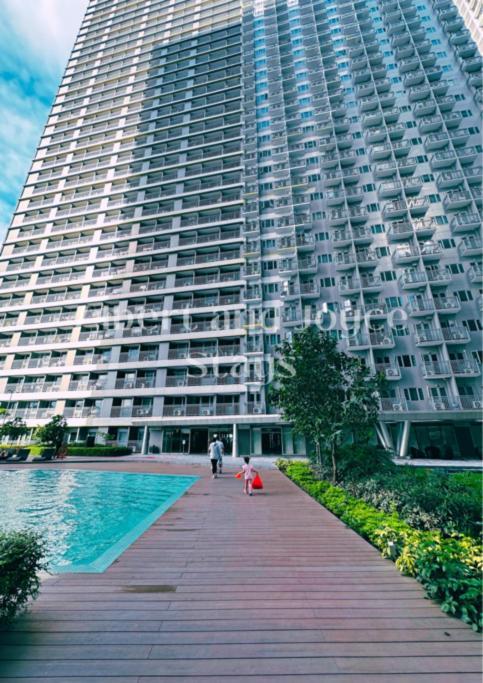 Emma Mattress 1br @ Fame Apartment Manila