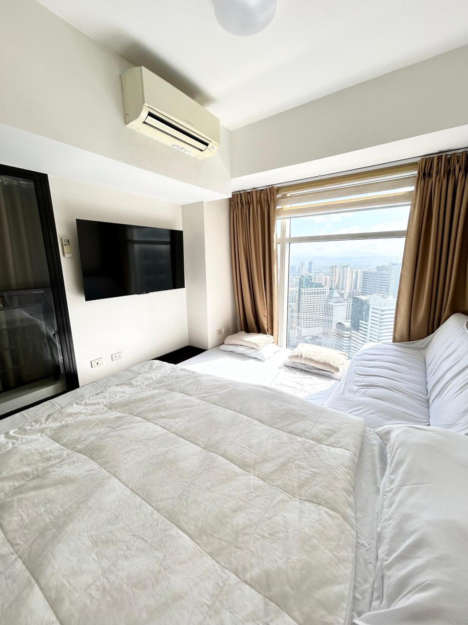 2 Bedroom Loft At Twin Oaks Place * Manila