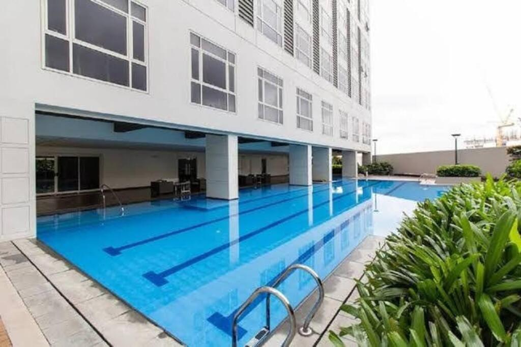 Apartment 2 Bedroom Loft At Twin Oaks Place *