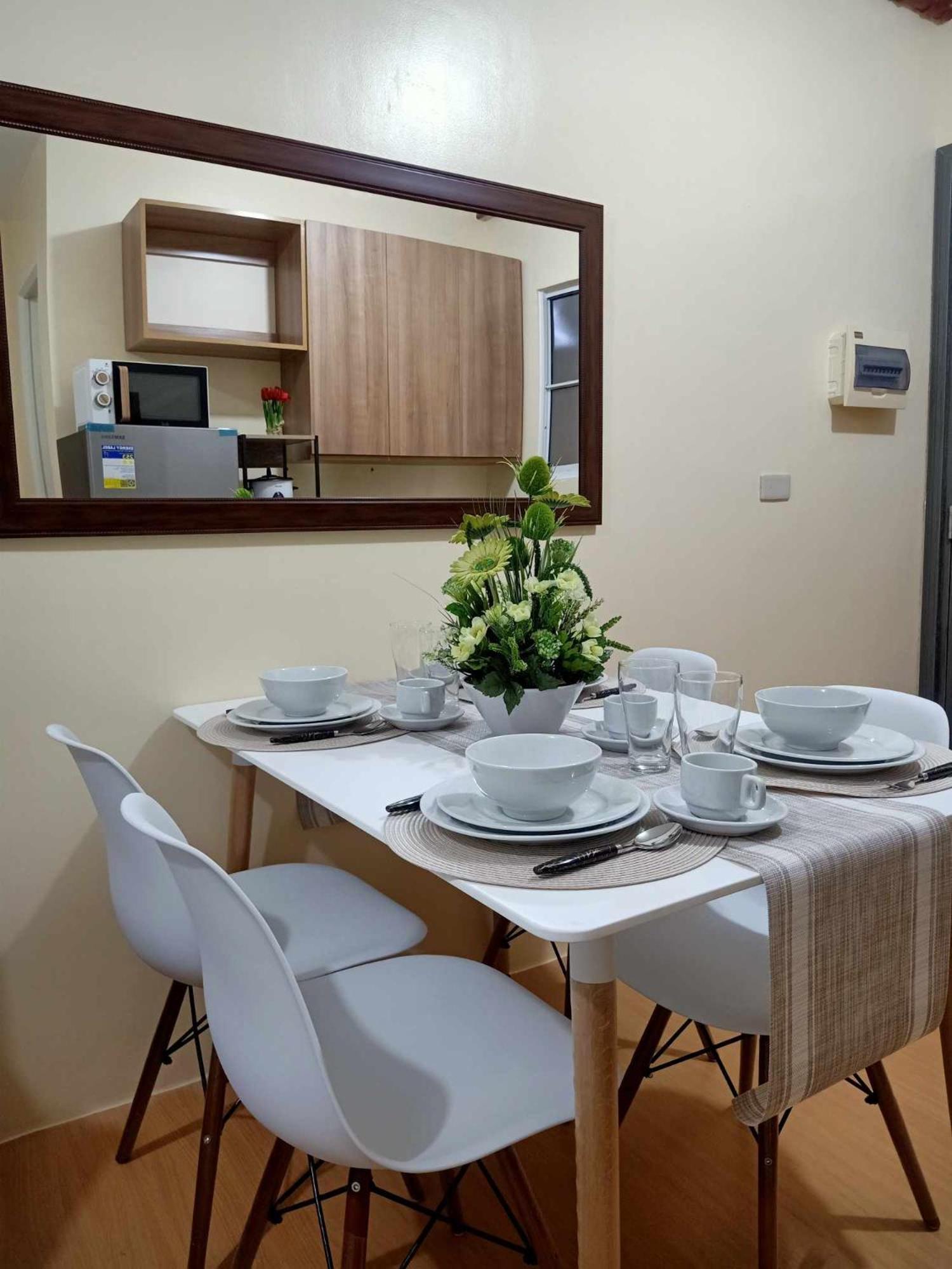 Coho The Hermosa - Staycation Unit And Balcony View With Swimming Pool And Open Court Access Apartment