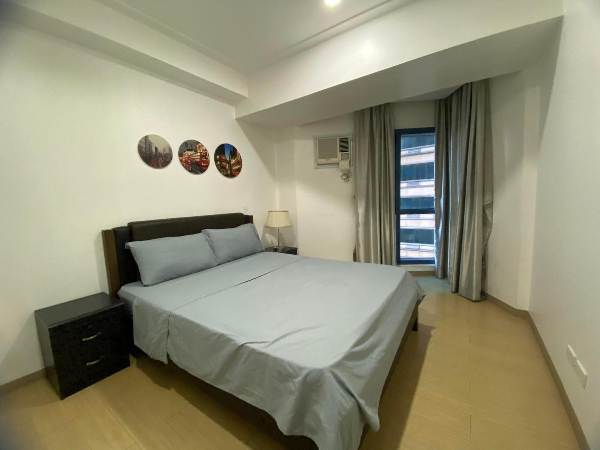 Snugglepod Condotel - Grand Riviera Suites, Us Embassy Manila, Roxas Blvd *