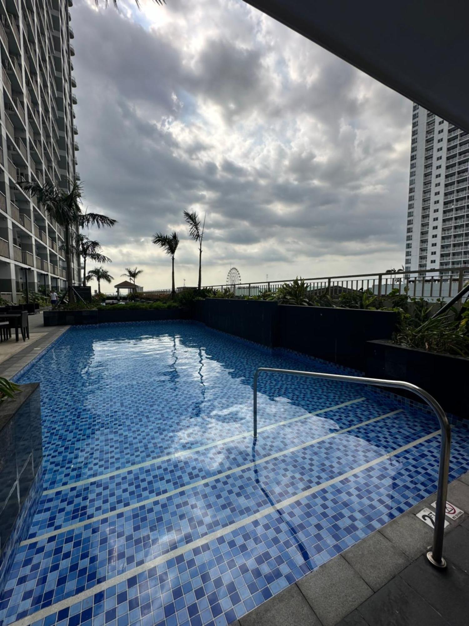 Chen's Cozy 2bedroom @ Coast Residences Manila