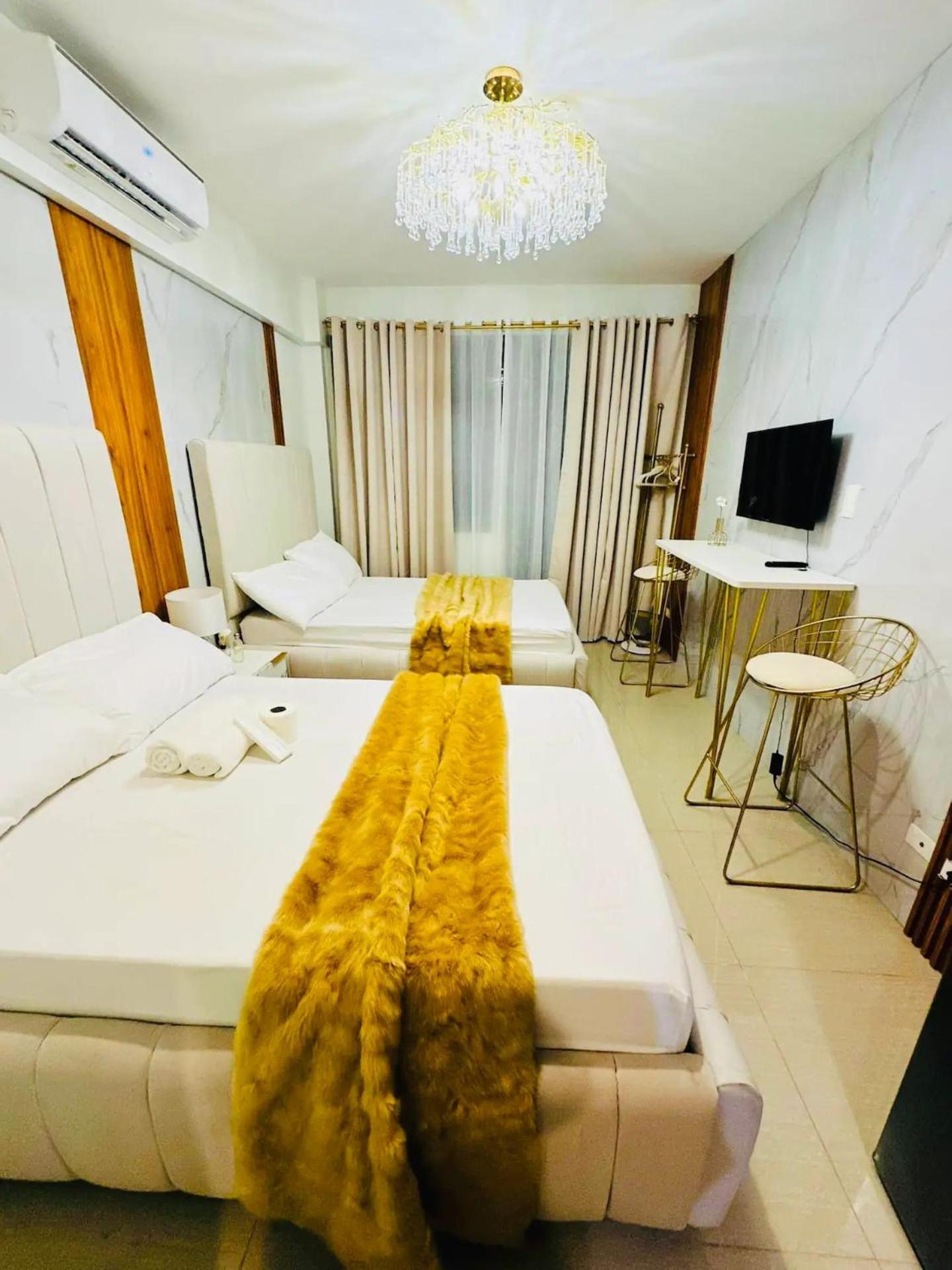 Apartment Brianna In Shore 2 Near Moa Manila