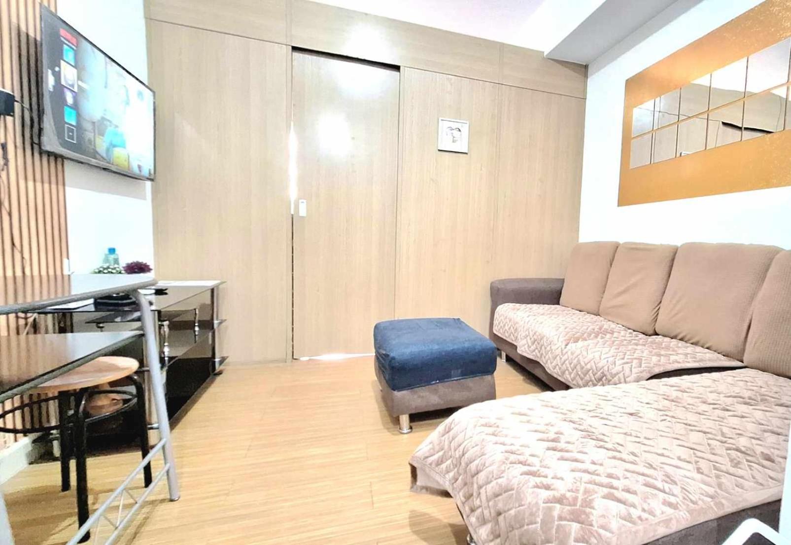 Apartment Bright And Cozy 1 Bedroom With Balcony Pool View And Wifi In Grace Residences *