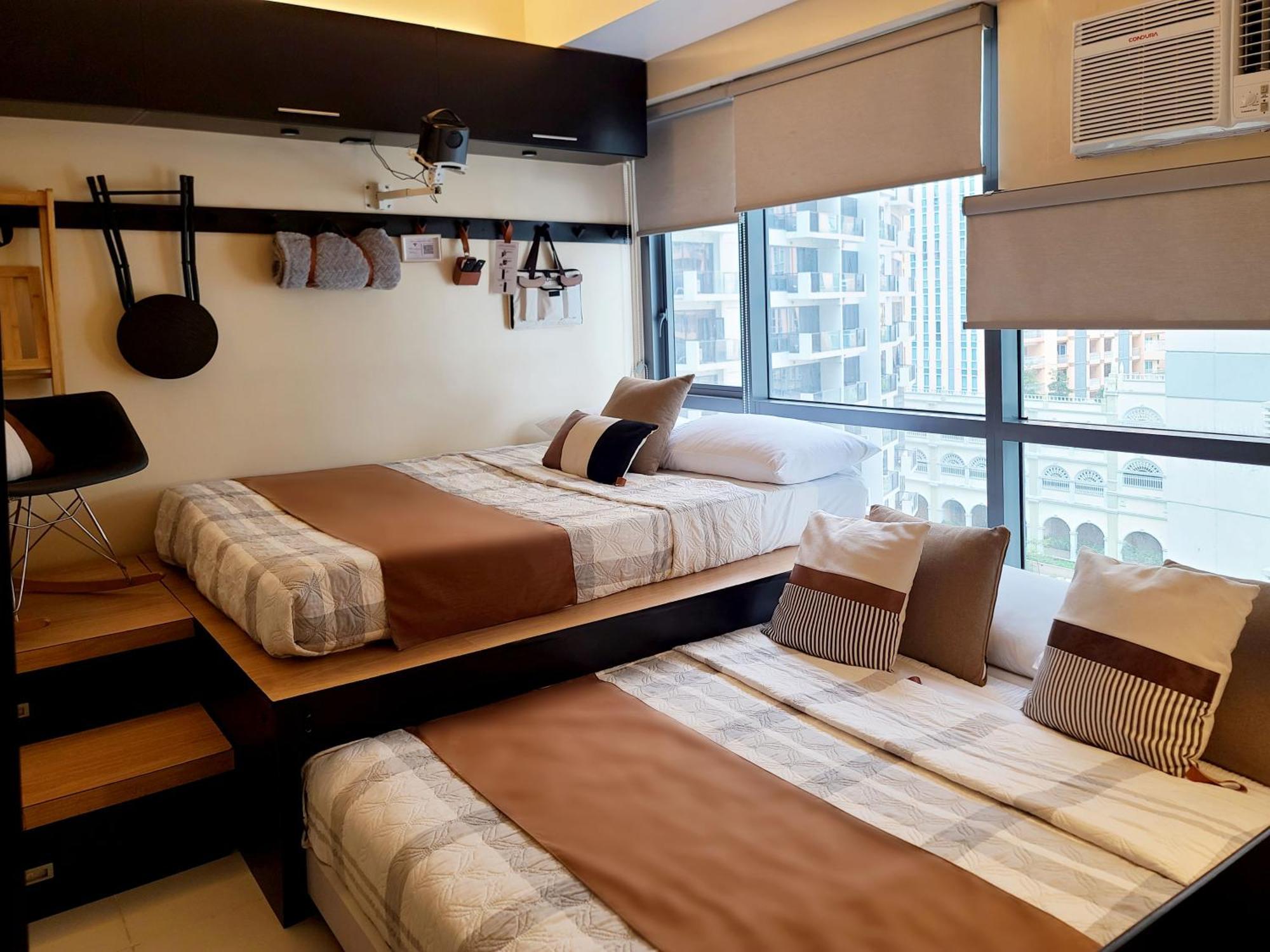 Max Dwell Bgc Creative Space With 84 