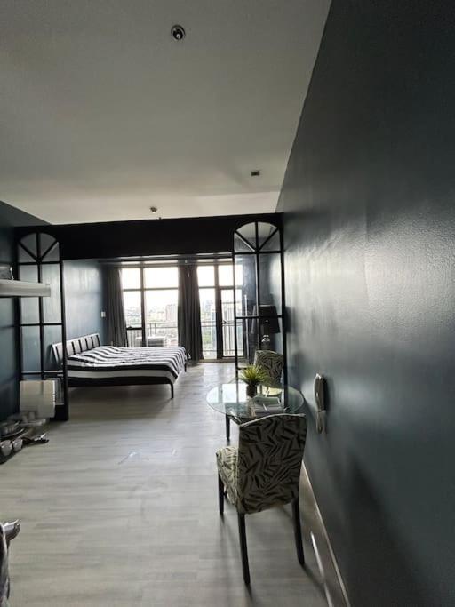 Knightbridge Residences 1br Unit With View Makati * Manila