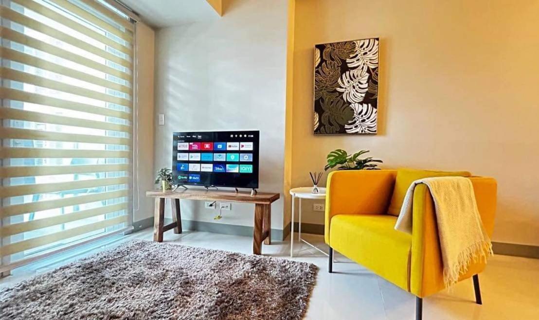 Uptown Parksuites Tower Two - Bgc Taguig, Apartment Manila