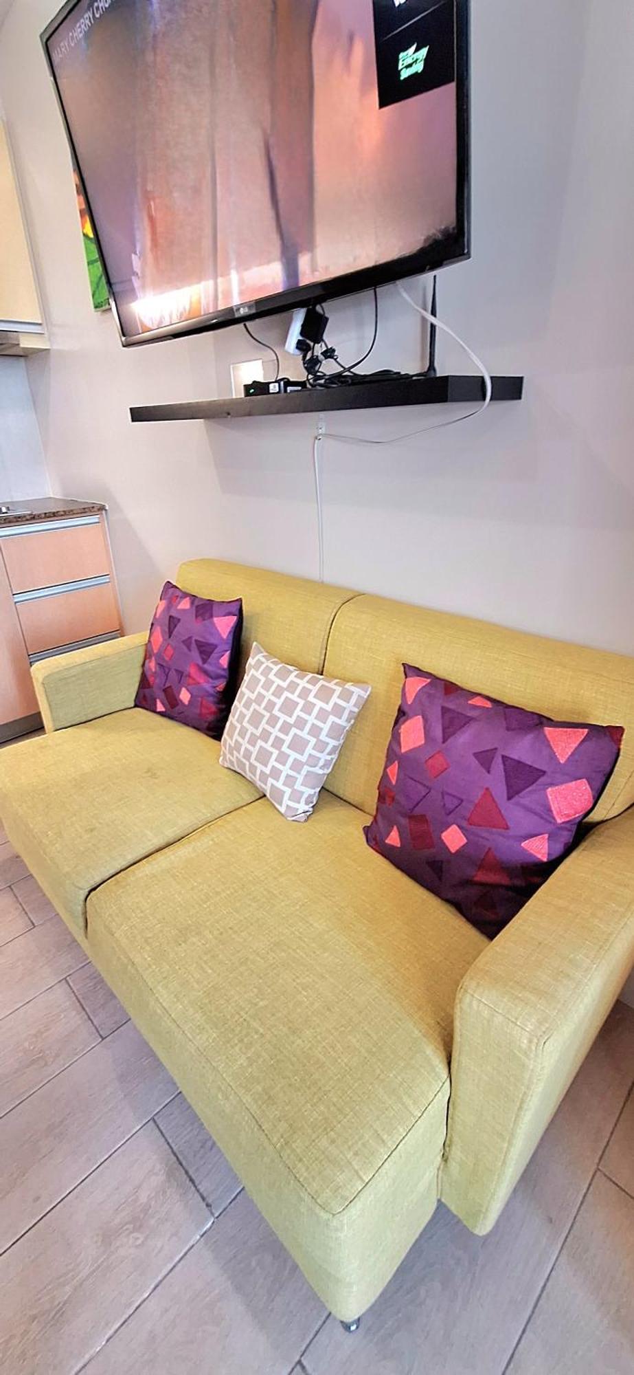 Eastwood Legrand 3 Cozy & Modern Type * Manila