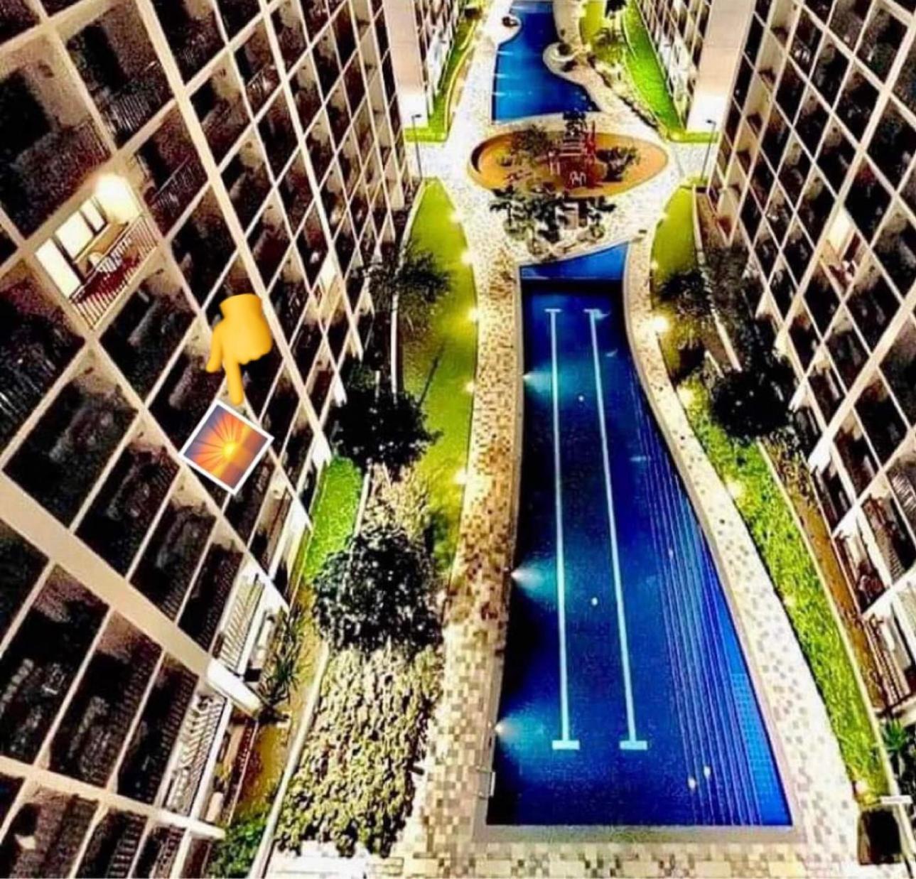 Mall Of With Balcony Facing Pool @ Shore2 Apartment