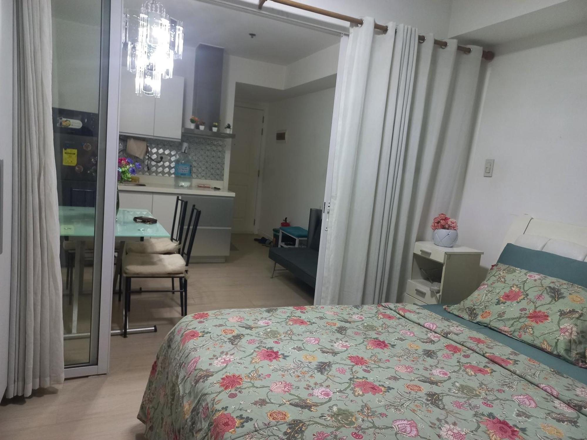 Hotel Azure Urban Staycation By Owner Only Manila