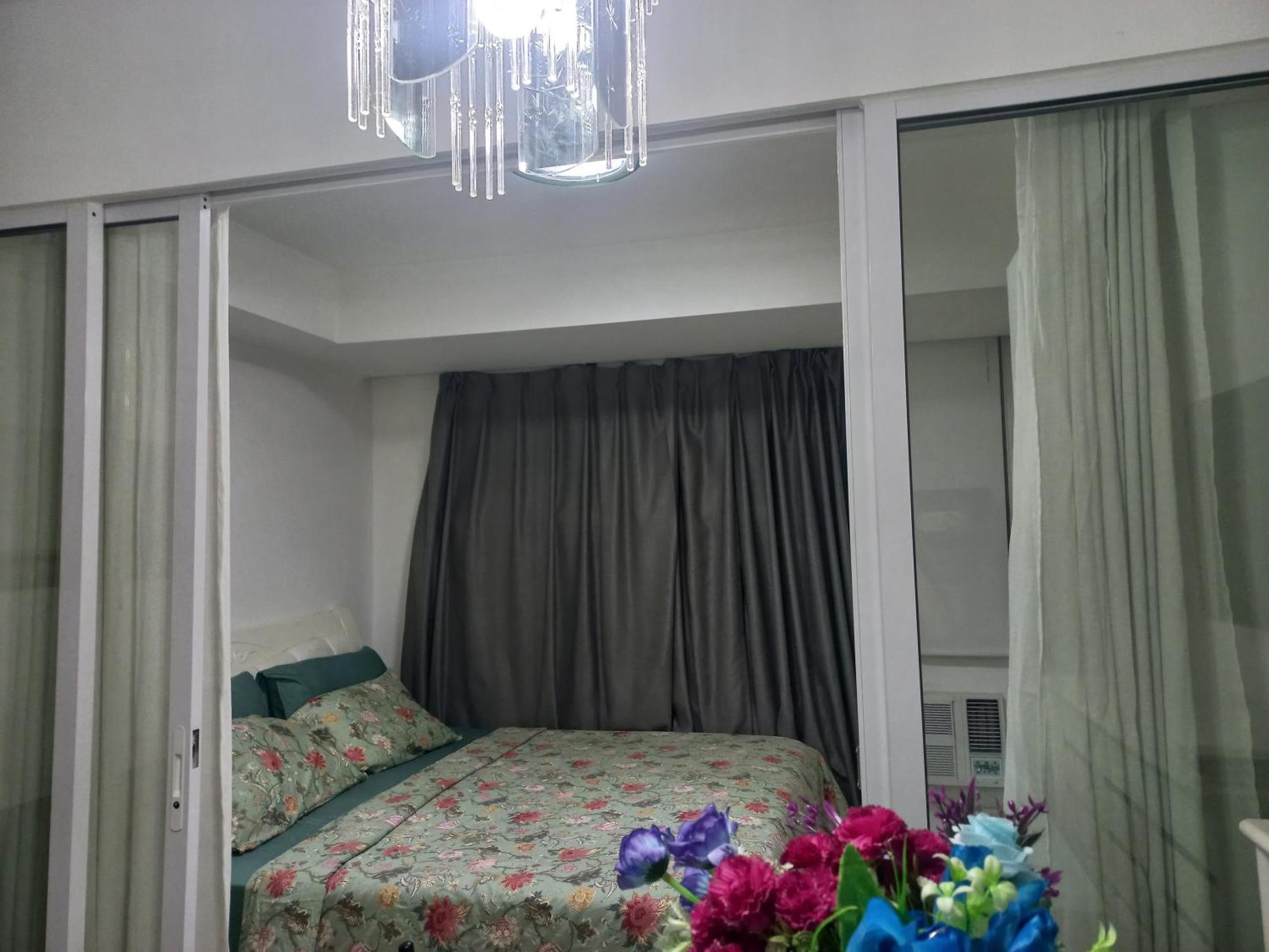 Azure Urban Staycation By Owner Only Hotel Manila