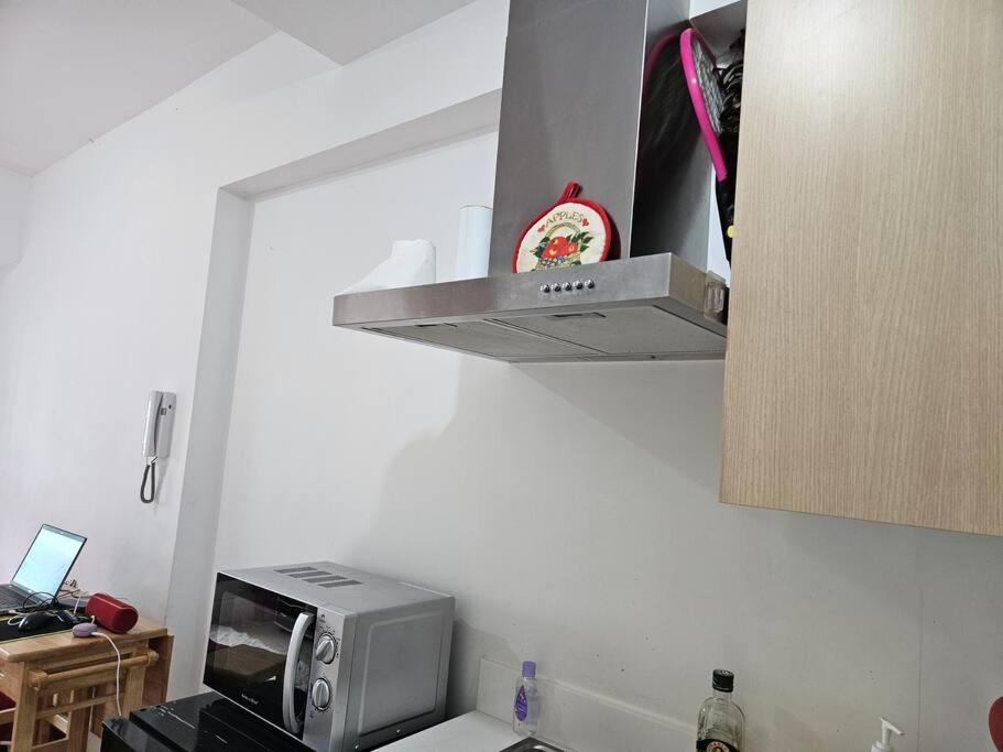 Apartment Private W/ Balcony Near Batasan, Ateneo, Up, Diliman, The Residences At Commonwealth