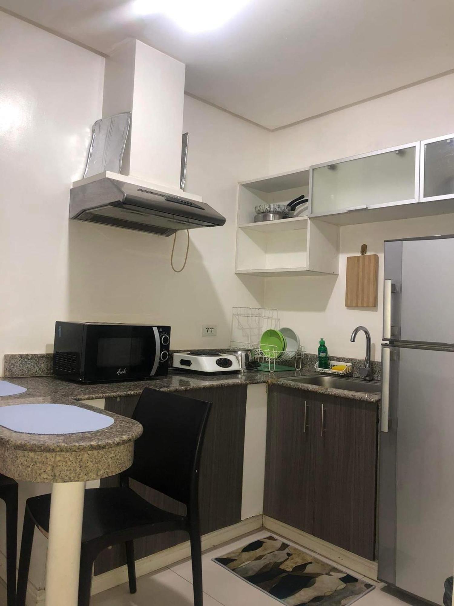 Birch Tower A1 Front Of Robinsonmla Rizal Park Apartment *