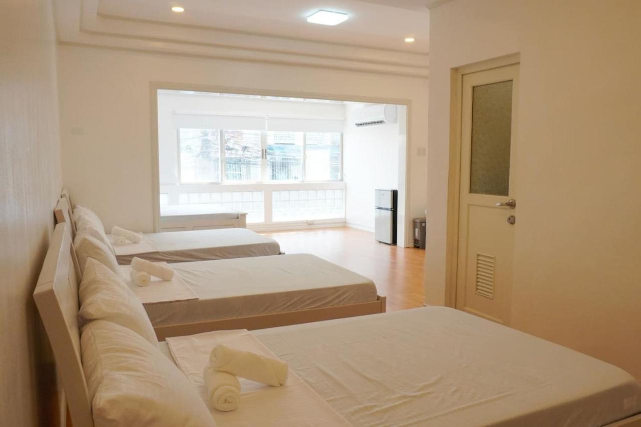 Makati Altean Holiday home *