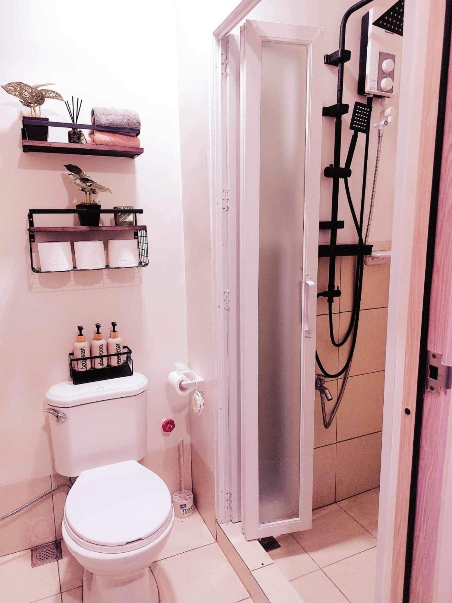 Apartment Tal Staycation 1 Bedroom 1 Bathroom & Kitchen ,neflix,up To 300 To 400 Mbps High Speed Internet Cozy,spacious,accessible New Unit At Smdc Trees Quezon *