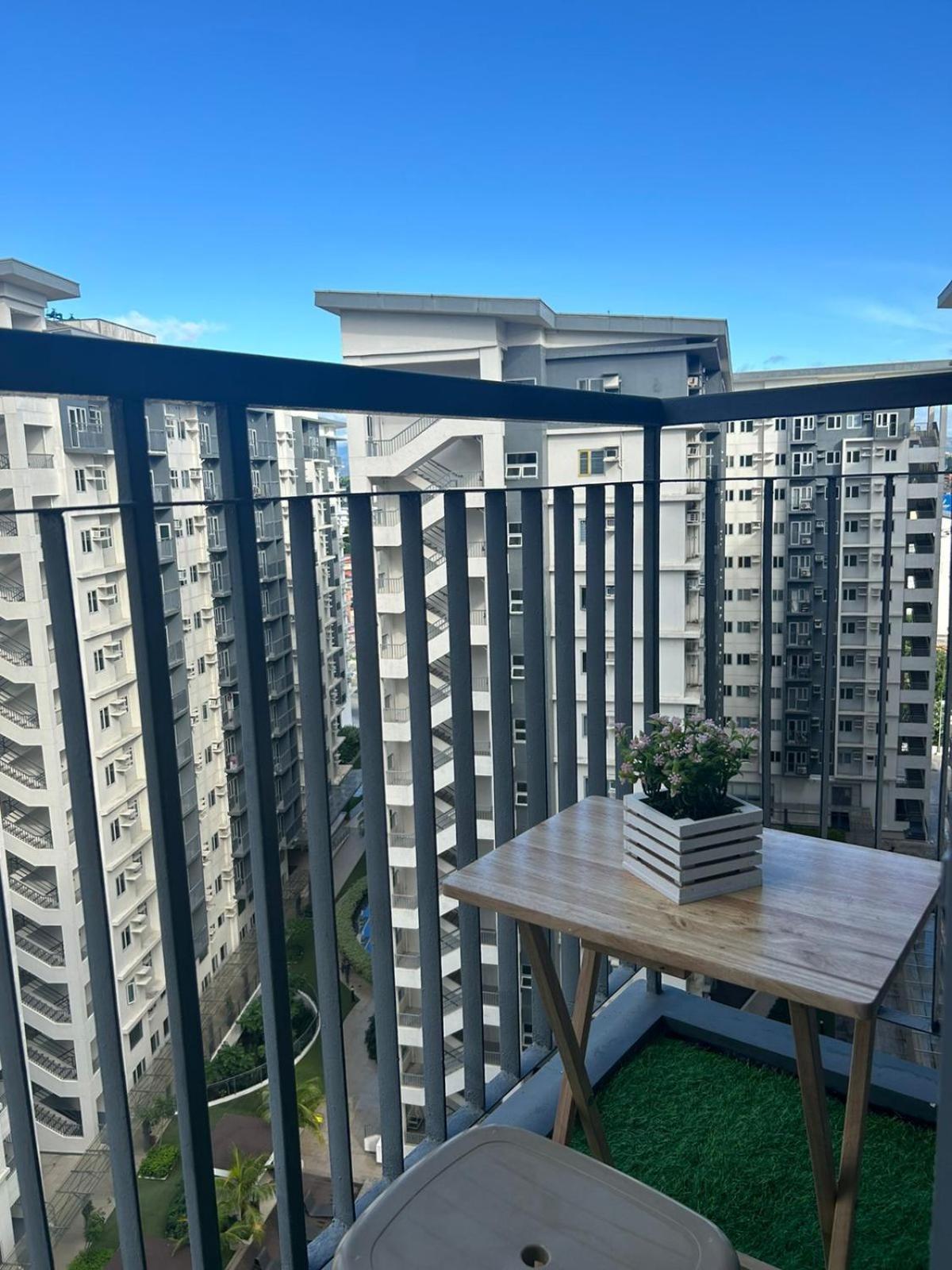 Justrelax Staycation At Vine Residences Apartment *