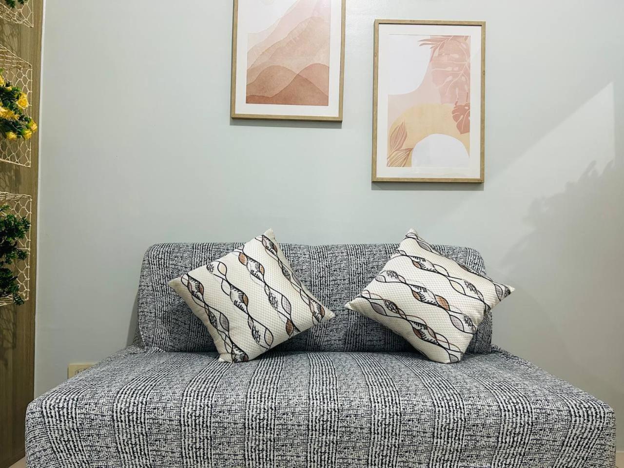 Cozy Staycation Breeze *