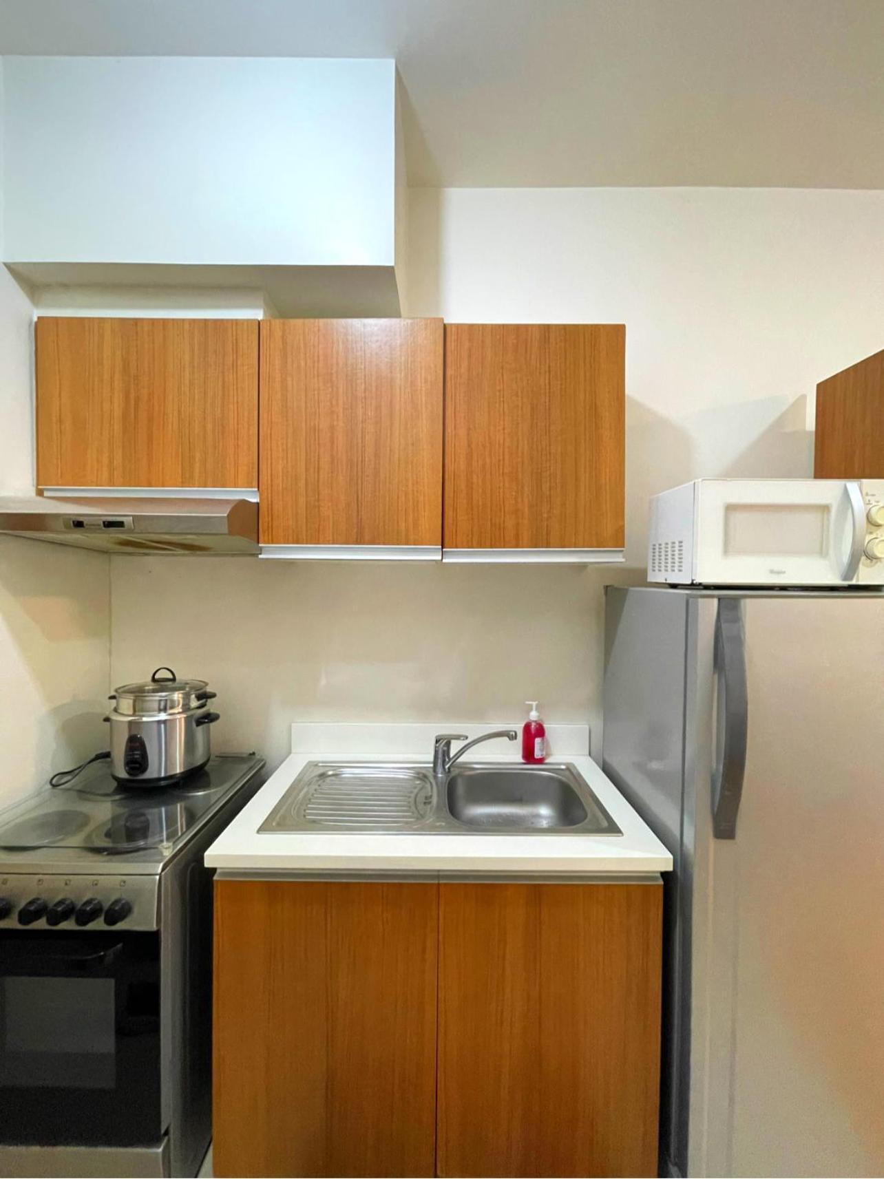 Aparthotel Modern And Cozy In 8adriatico Near Pgh, Slmec And Us Embassy *