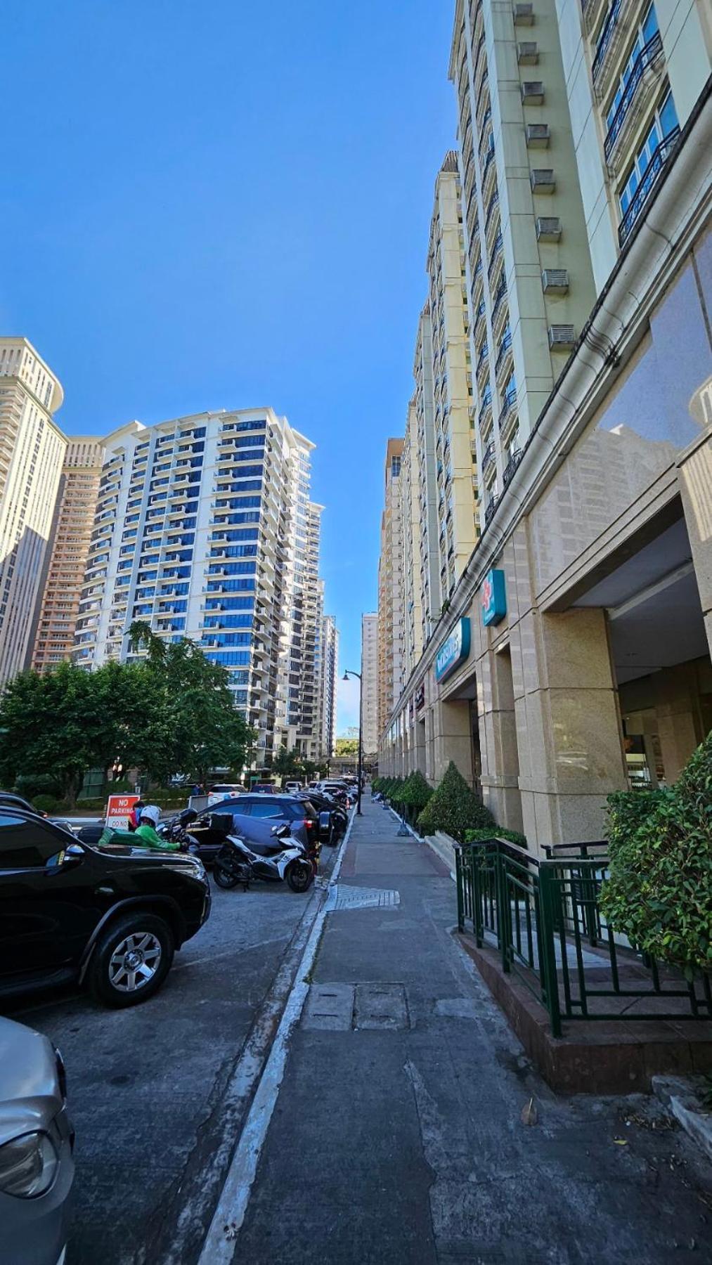 For Rent In Upper Mckinley Hill, Taguig Apartment Manila