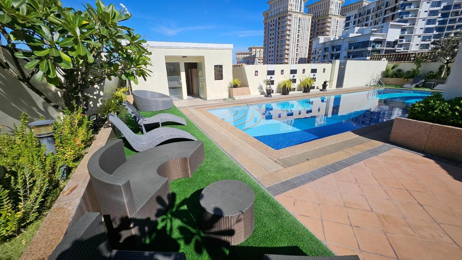For Rent In Upper Mckinley Hill, Taguig *