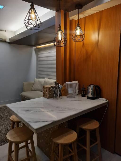 Cozy 2br In Bgc Near Golf Course - B Tb * Manila
