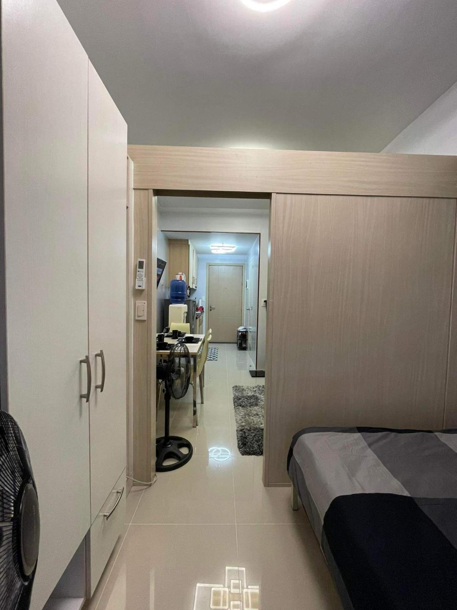 Apartment Ac Condotel @ Smdc Light Residences