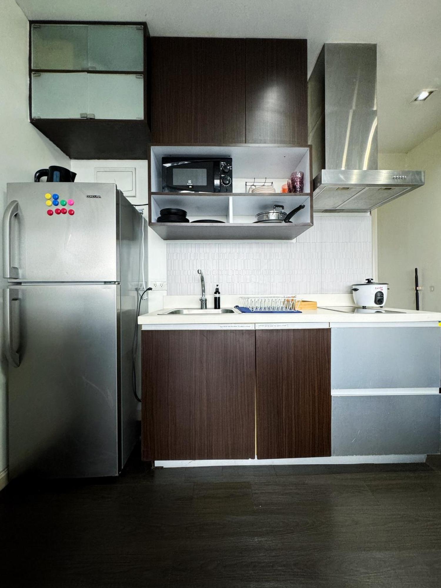 Private Studio In Gramercy, Poblacion Manila