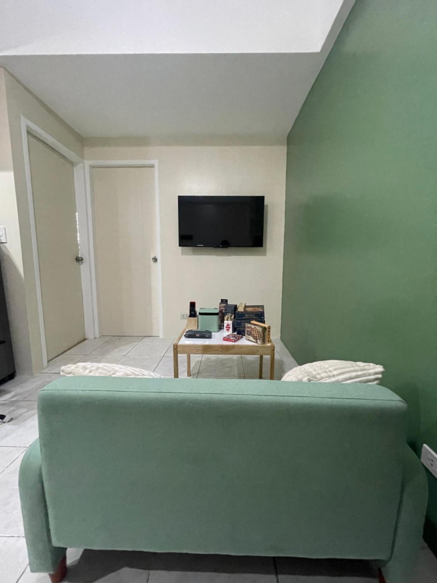 Pocket Apartment *