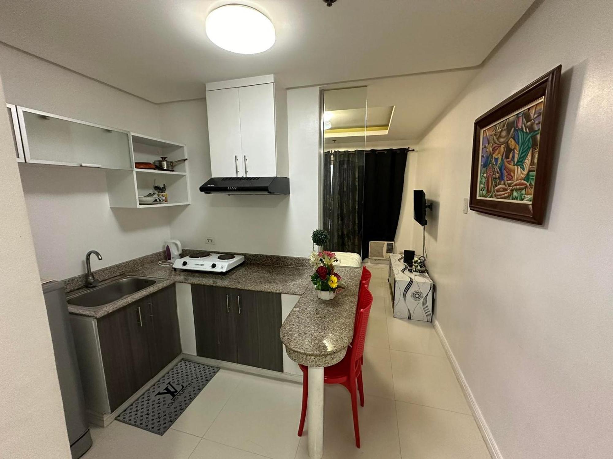 Hotel In Ermita Birch Tower Manila