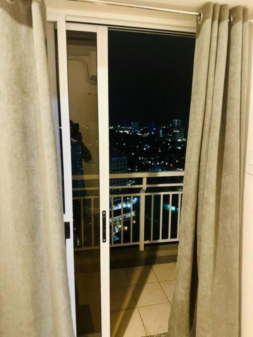 Free Parking 2b/r @infina Tower Apartment *