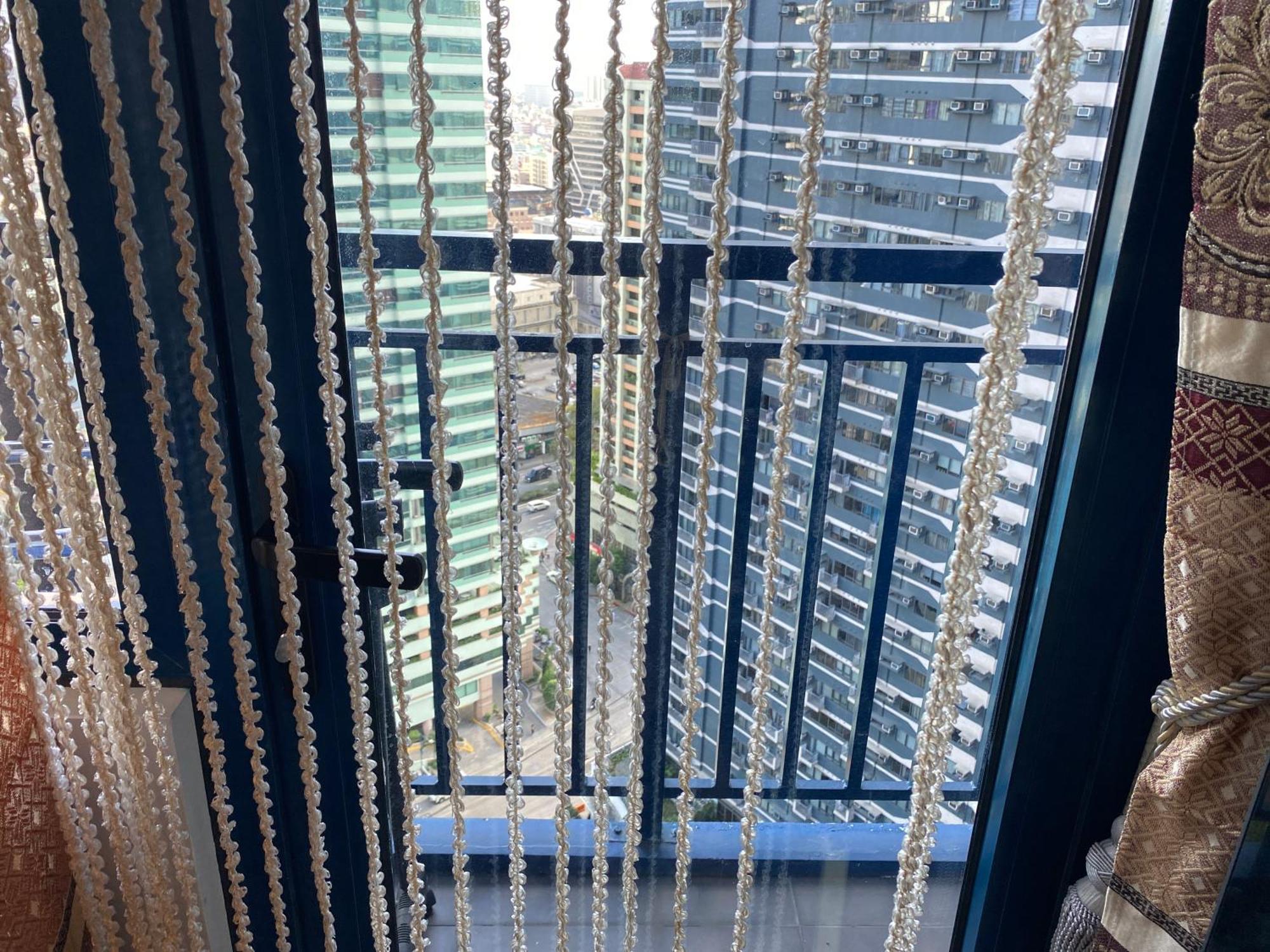 Apartment Luxury Urban Bliss-stylish 3 Bedroom 4room Makati Oasis In Air