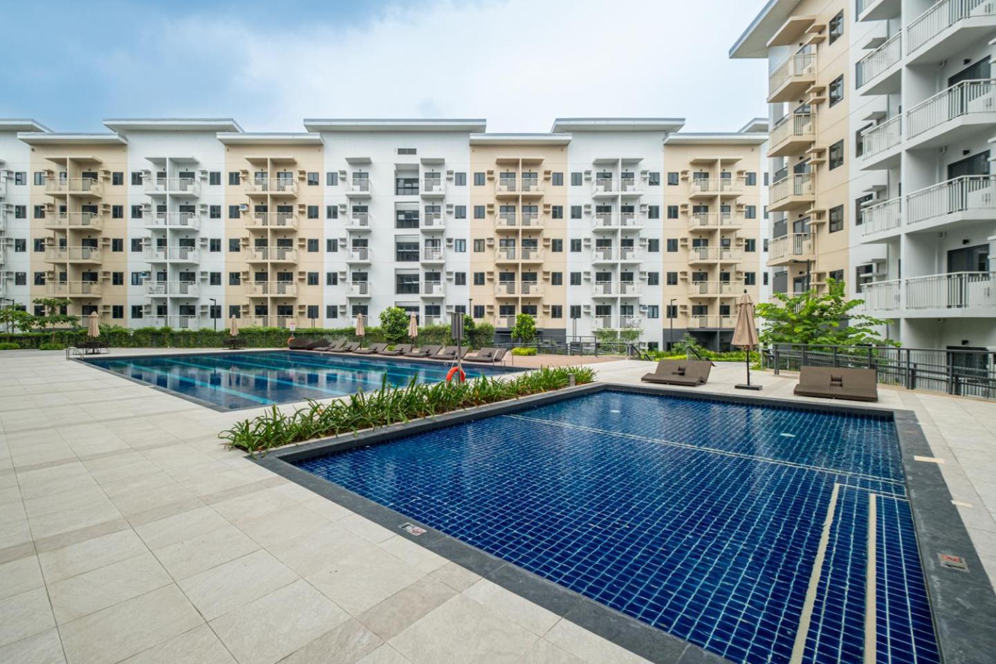 Resort-style In Quezon With Free Parking, Netflix And Smartlock *
