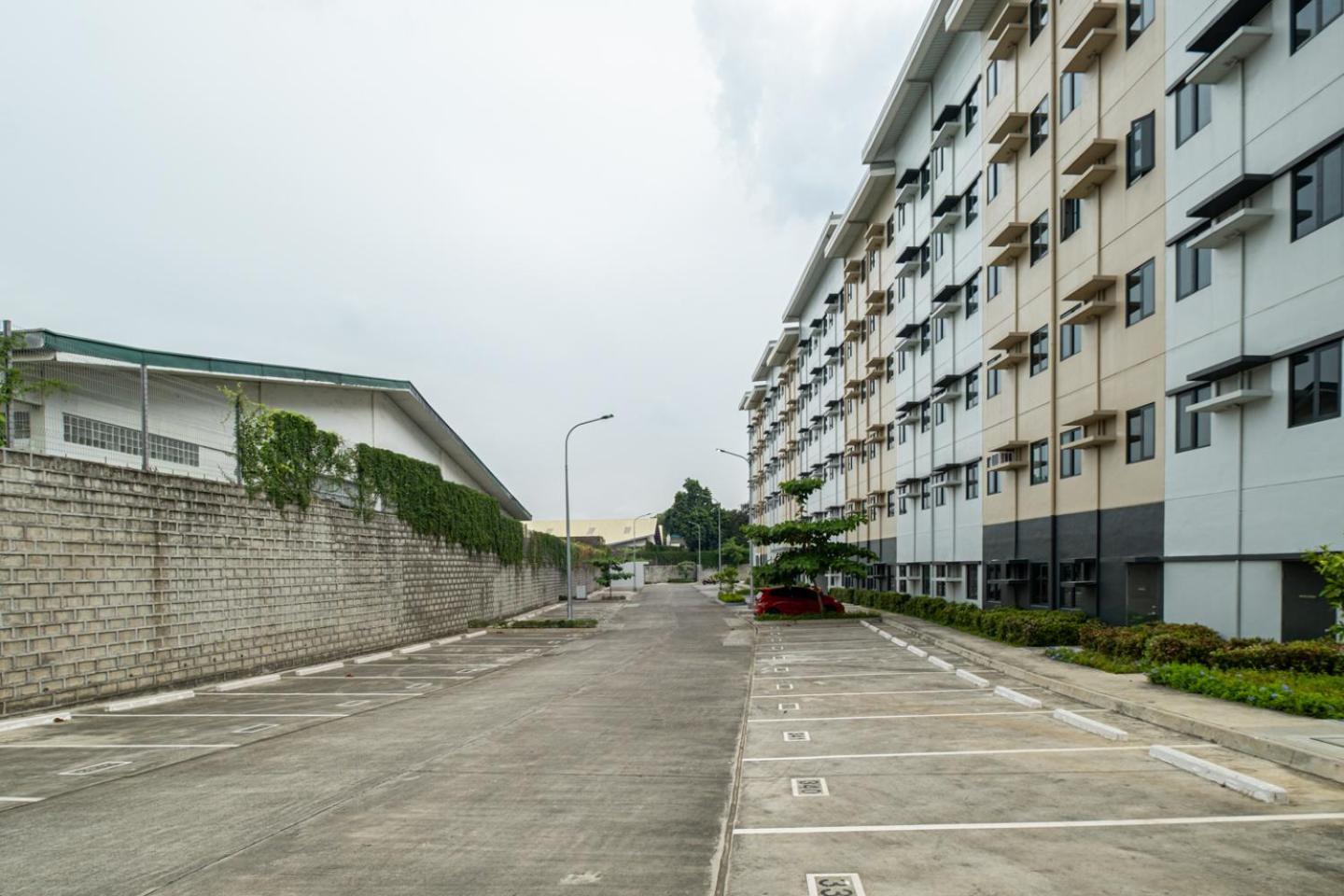 Resort-style In Quezon With Free Parking, Netflix And Smartlock * Manila