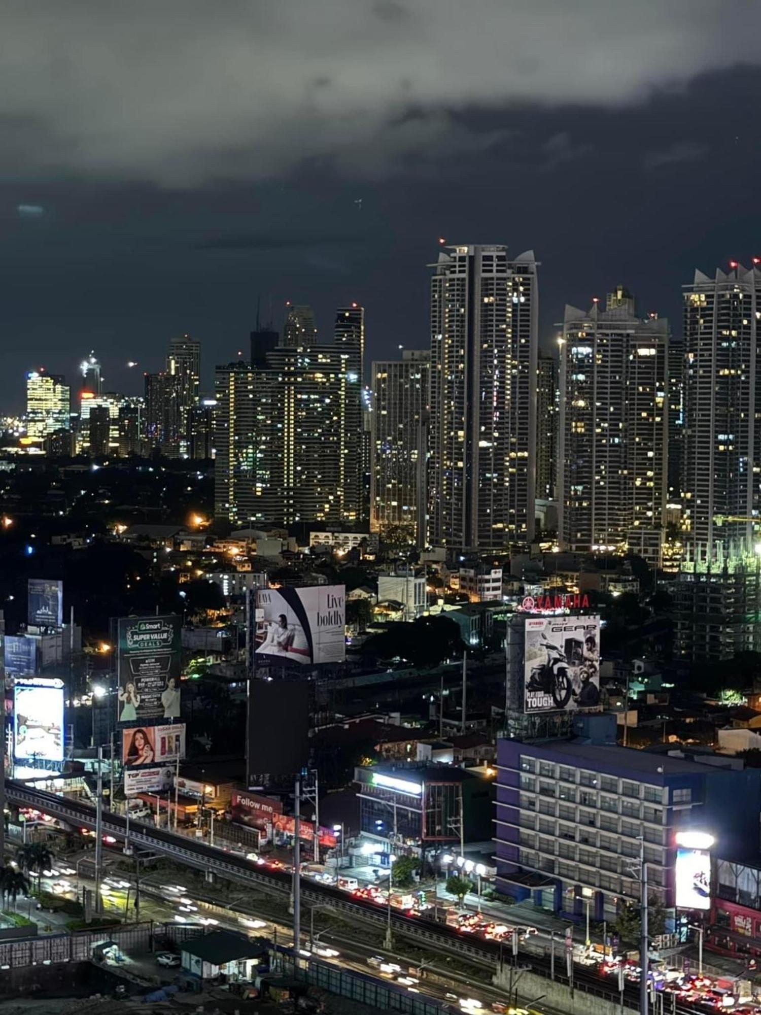 Apartment Camari Mandaluyong Staycation 2 With Ps4, 400mbps Wifi, Pool, Netflix Near Mrt Boni, Bgc, Megamall, Makati