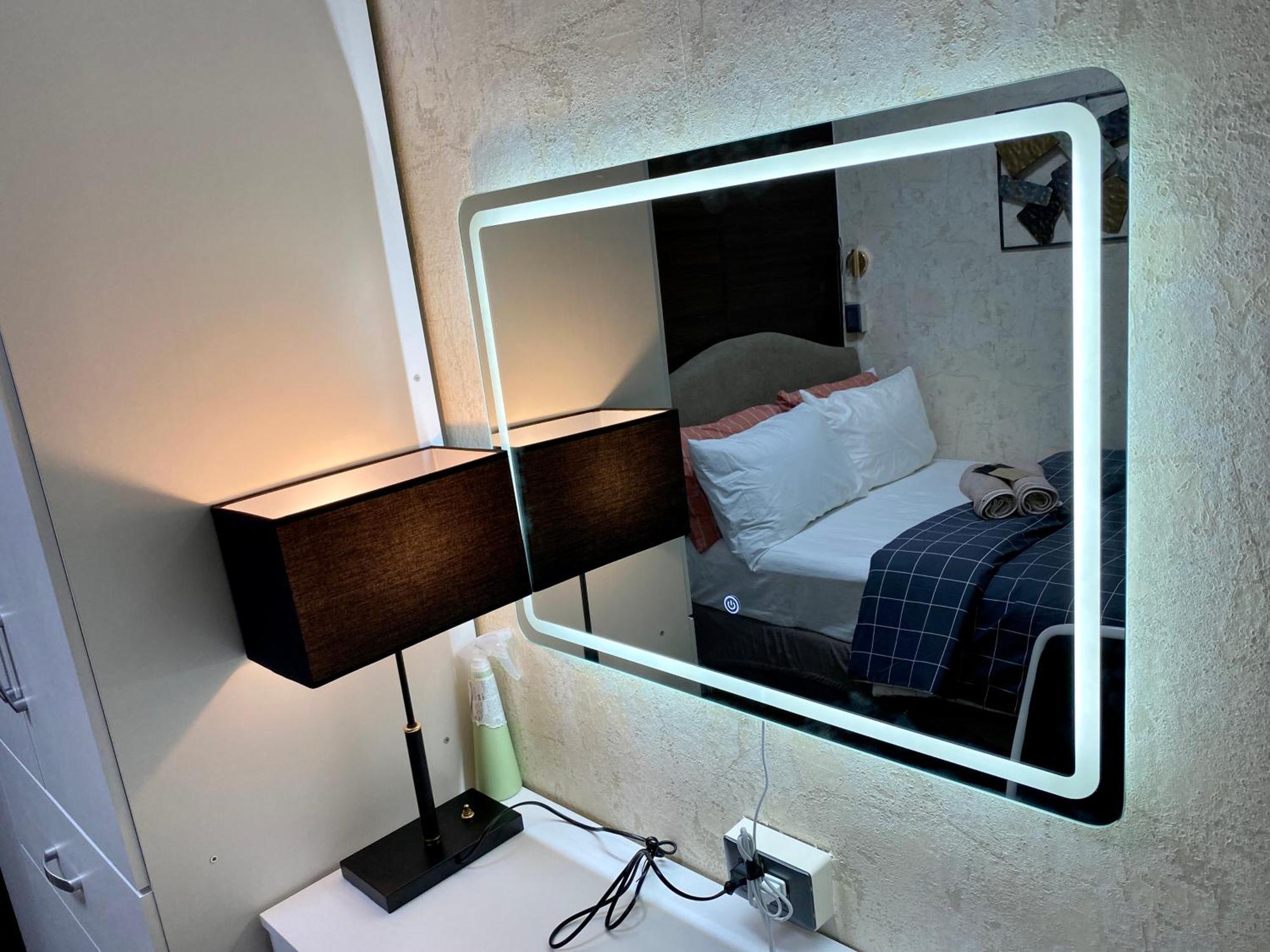 Apartment Artistry In Bloom Penthouse Retreat In Air Makati Blazing Fast 300 Mbps Air Manila