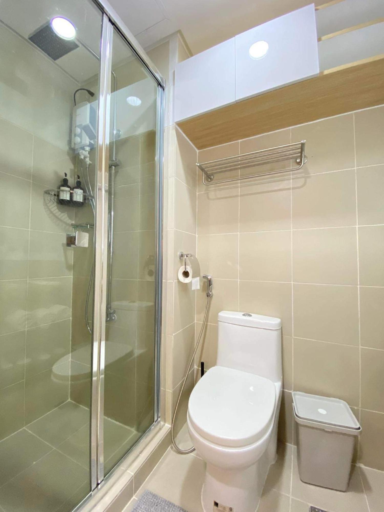 Apartment 1br W/ Balcony Near Megamall: The Admiral's Lounge *