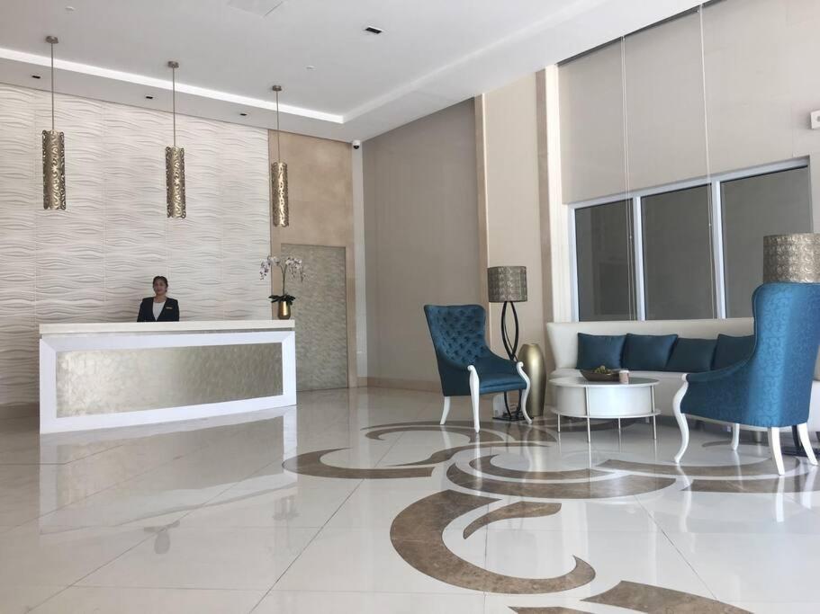 Apartment Spotless Cozy Unit @ 150 Newport Across Naia T3 Manila