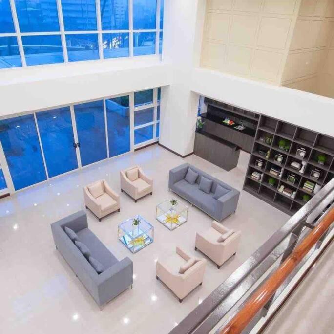 2 Bedroom Loft At Twin Oaks Place Apartment Manila