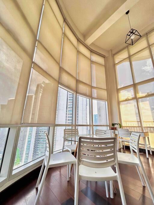 2 Bedroom Loft At Twin Oaks Place Manila